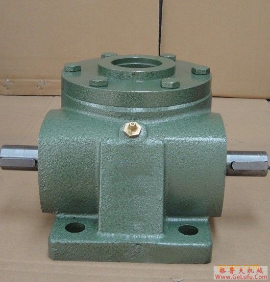 SWC型整体叉头十字轴式万向联轴机特点（JB/T5513-91）