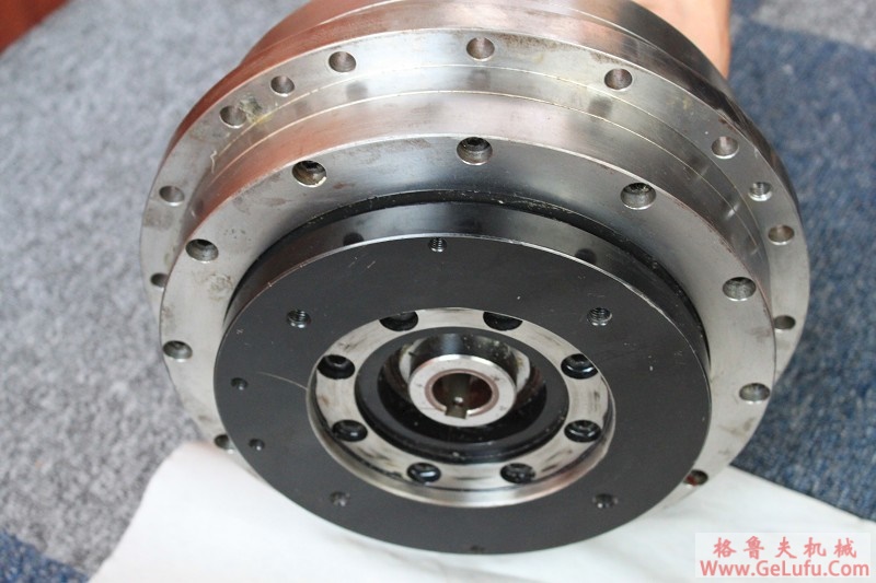 ZJ25A-1型锅炉炉排调速机(图1)