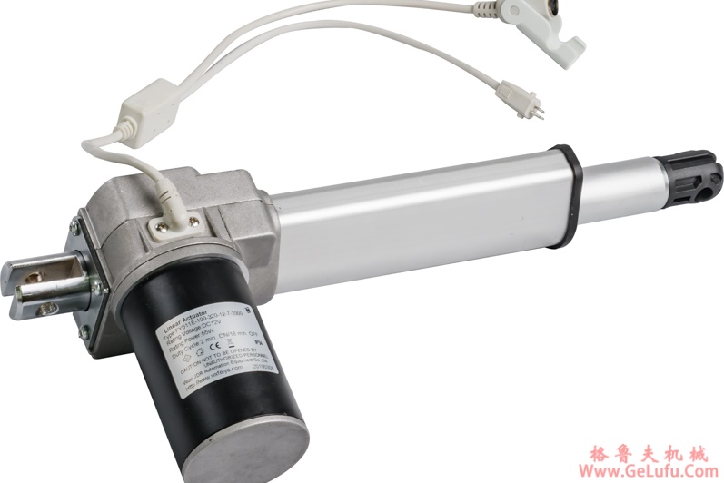 QSP系列齿轮减速三相异步电动机技术数据（功率0.37-0.75kW）