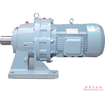 TXR系列斜齿轮减速电机选型参数（5.5kW、7.5kW）