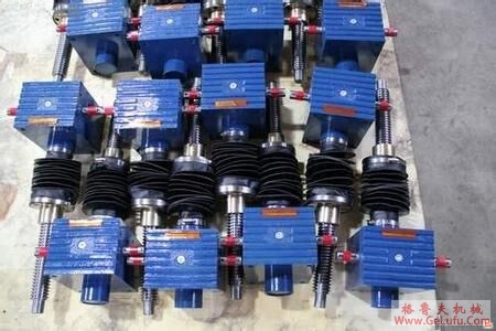 JRTK斜齿轮――伞齿轮减速机电机选型表（功率15kW-22kW）