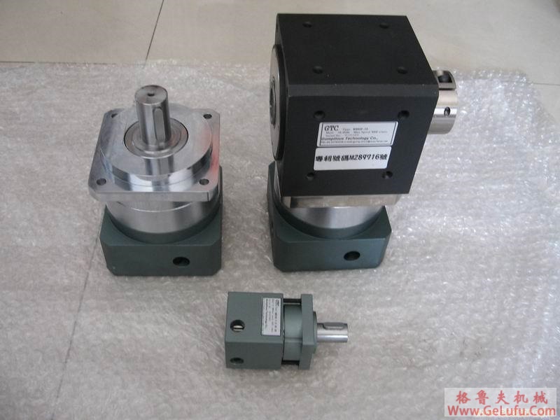 D系列斜齿轮减速机选型参数表(功率3.0KW)