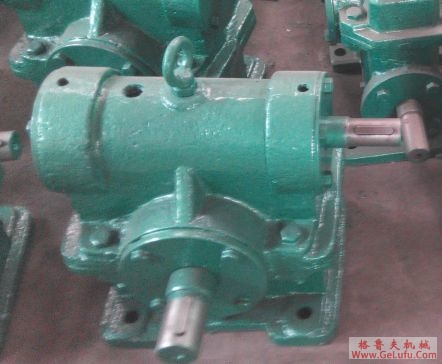 E系列斜齿轮蜗杆减速机选型参数表(功率1.1KW)