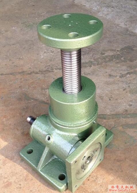 P系列平行轴斜齿轮减速机选型参数表（功率3.0KW)