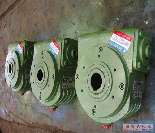 W型斜齿轮蜗轮蜗杆减速机选型表3kW