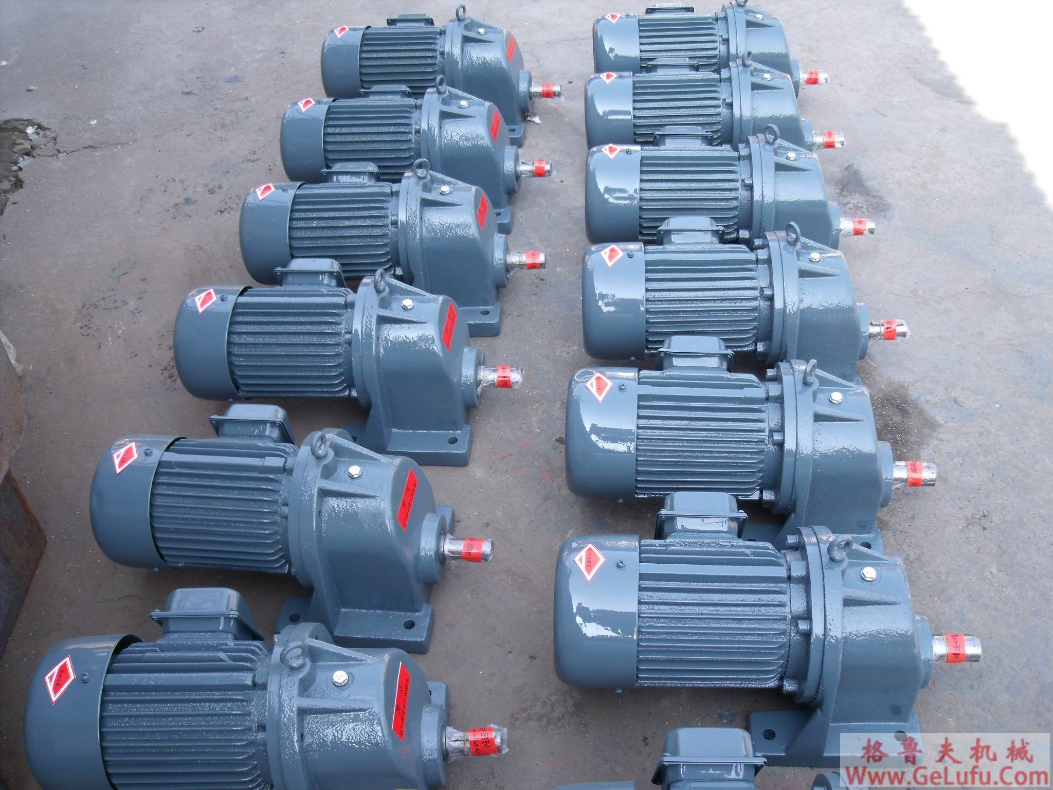 W型斜齿轮蜗轮蜗杆减速机选型表（15kW）