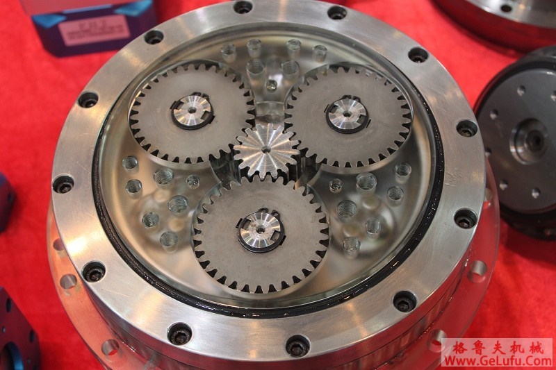 斜齿轮蜗杆减速机（ZW系列）选型参数表（0.37KW）