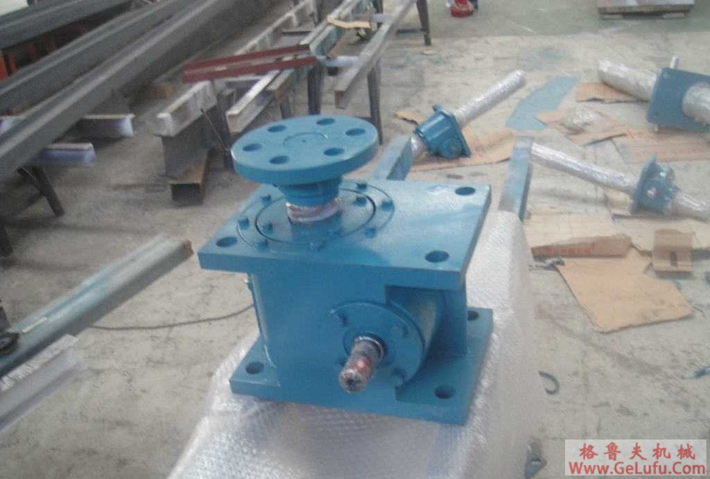 SW斜齿轮―蜗轮蜗杆减速电机选型参数表（0.25kW-0.37kW）