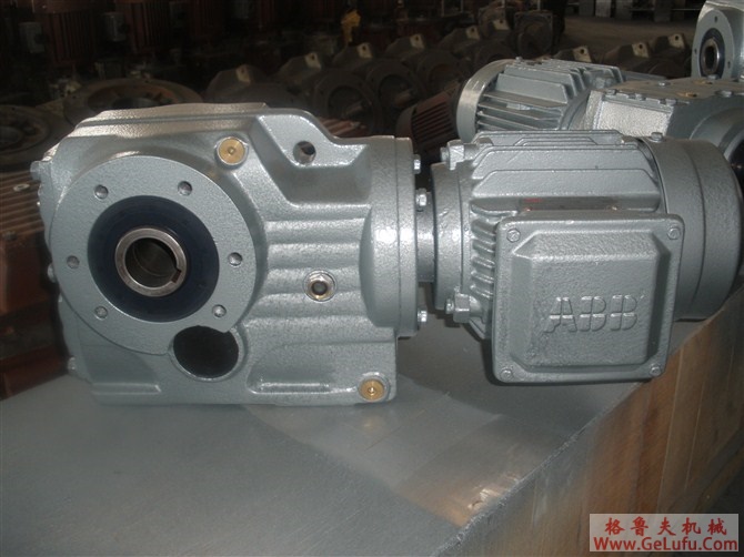 SWA140S90ZS-SWA280S115ZS轴装式，轴输入组合型斜齿轮―蜗轮蜗杆减速电机外形及安装尺寸