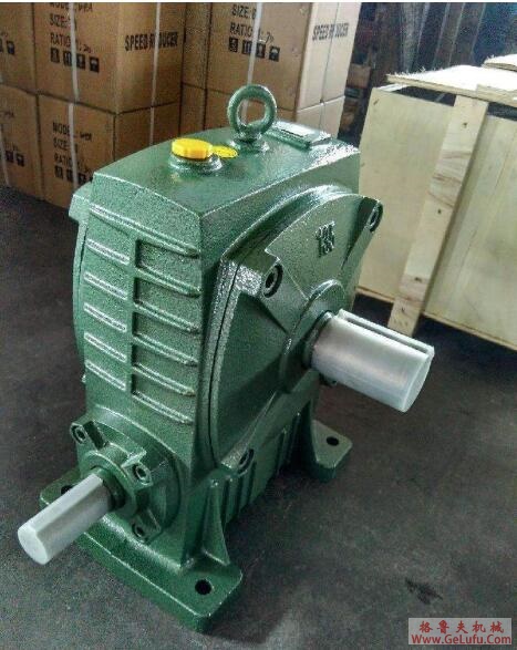 SKD450S225-SKD450S250底脚式组合型斜齿轮―蜗旋伞齿轮减速电机外形及安装尺寸