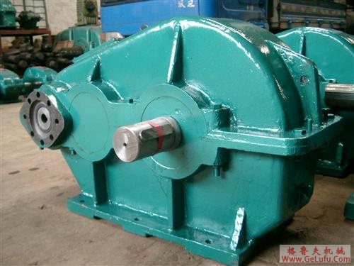 P30…N…-010/VVN实心轴，地脚安装外形尺寸