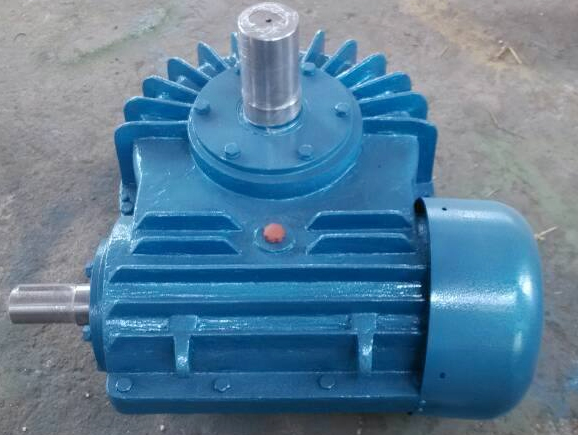 污水处理升级必备：中心传动刮泥机/吸泥机大比拼