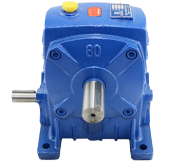 **冷却塔风机减速机：如何选择合适的型号与参数？**